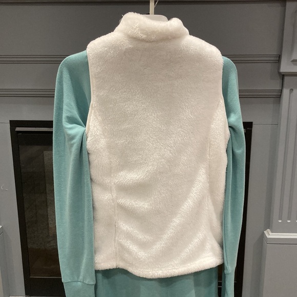 Croft & Barrow Vest - Picture 2 of 6